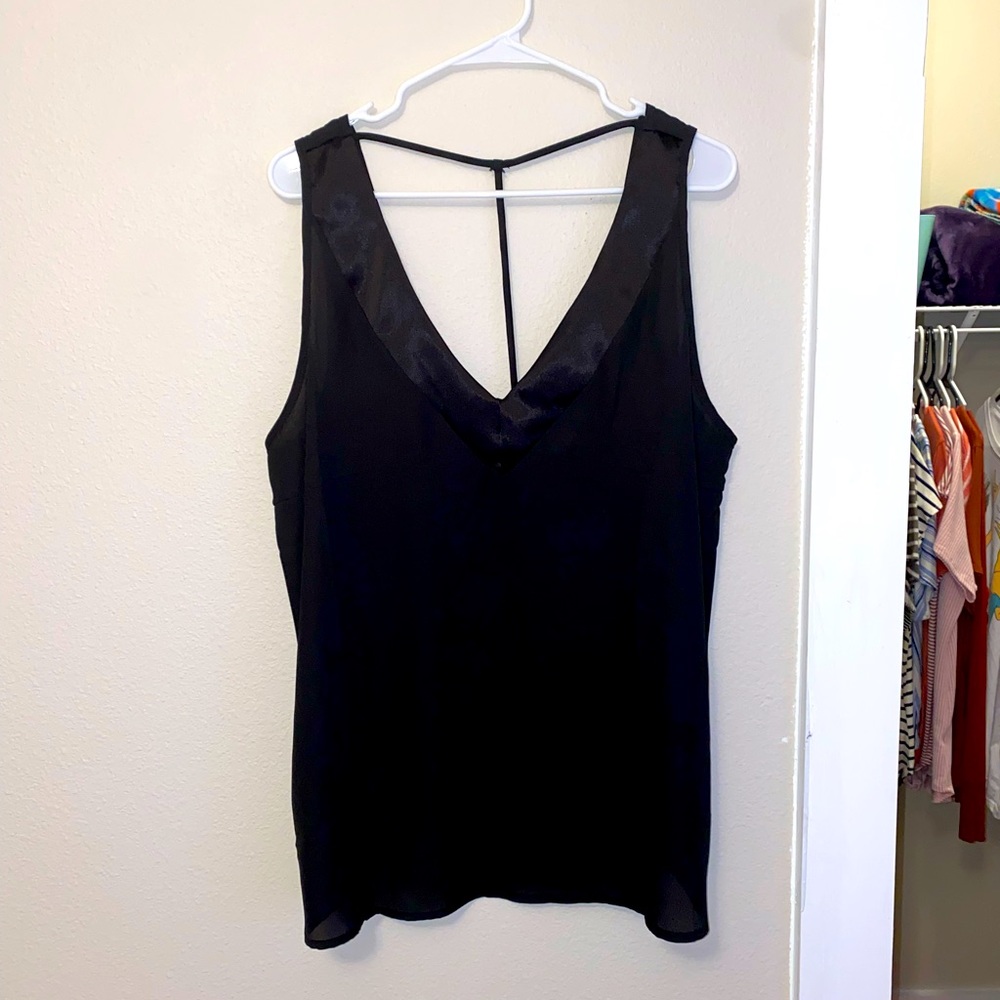 Fashion Nova 1x black v neck tank top